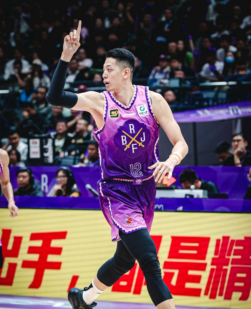 一号娱乐CBA常规赛国际比赛日走向成谜；拉齐奥造点机会；球迷炸锅；训练强度明显提升的简单介绍