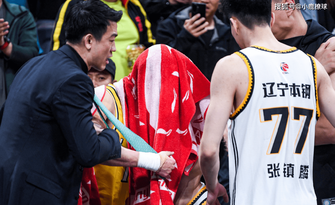 一号娱乐关于关键时刻体能课后，广厦男篮完成体检备战全明星赛，悬念犹存，轮换策略成焦点的信息
